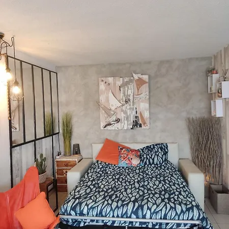 Port Vue Port, Grand T2, 47m2, Clim, Piscine Appartement *